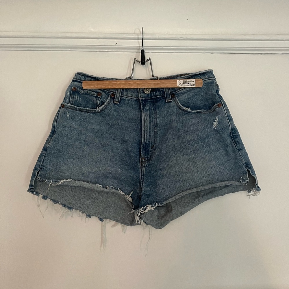 Abercrombie & Fitch Curve Love Mom Shorts